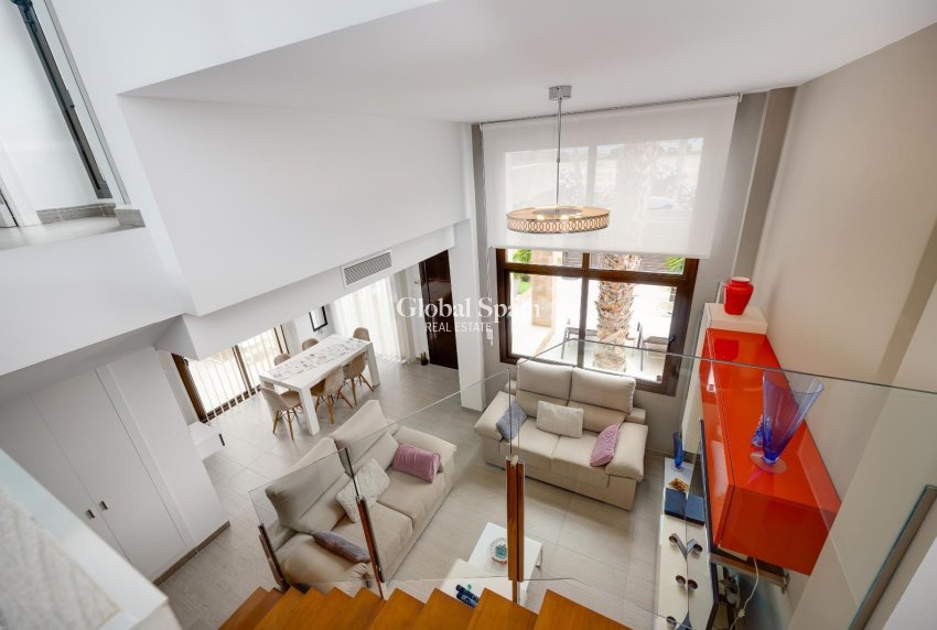 Revente - VILLA -
CIUDAD QUESADA