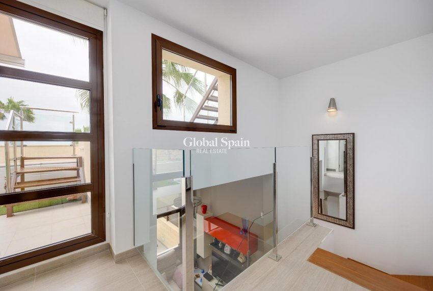Revente - VILLA -
CIUDAD QUESADA
