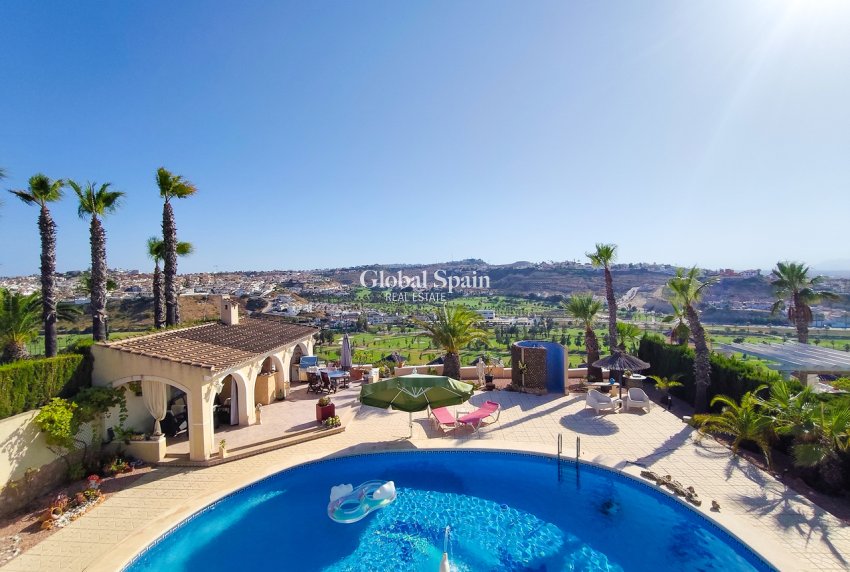 Revente - VILLA -
CIUDAD QUESADA