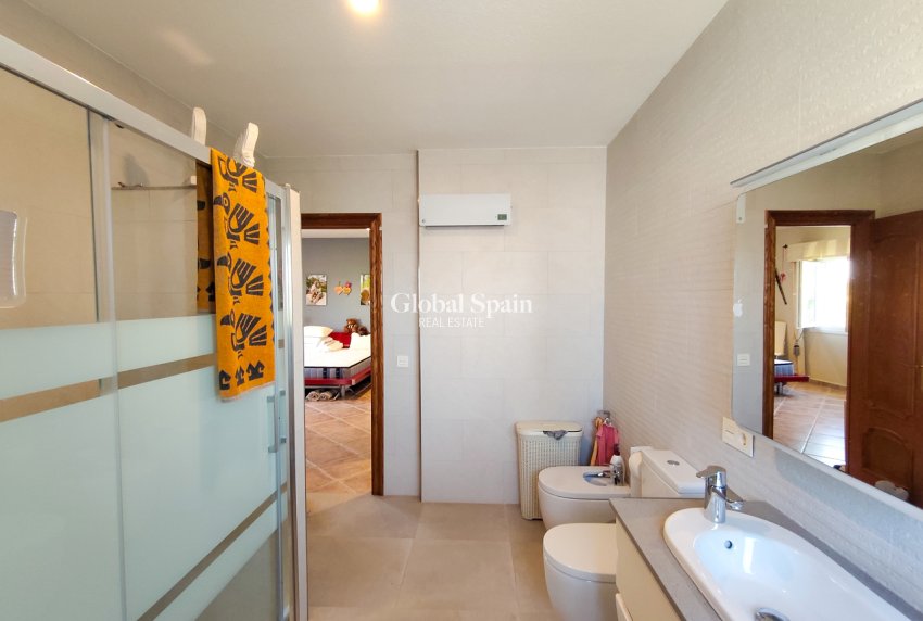 Revente - VILLA -
CIUDAD QUESADA