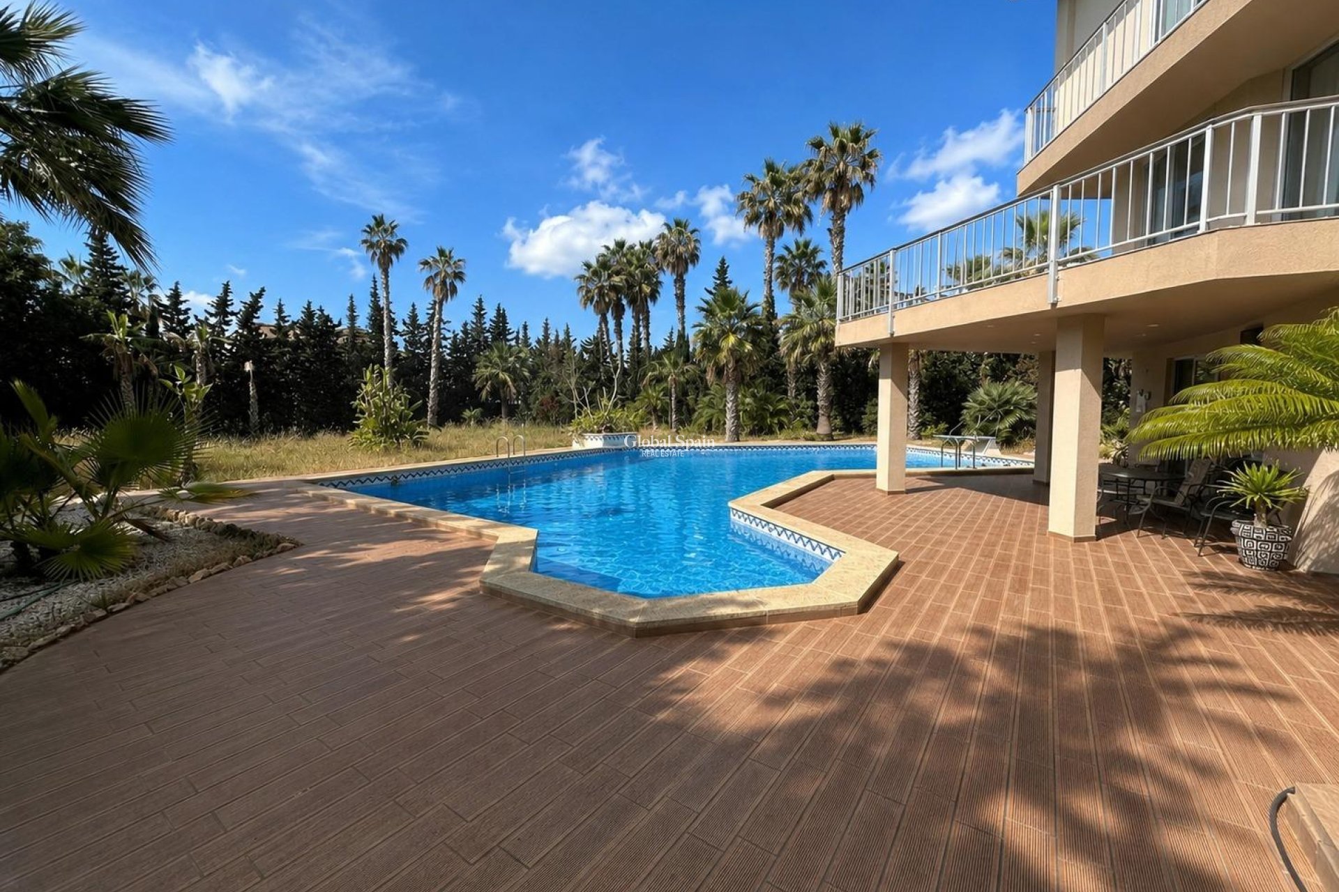 Revente - VILLA -
CIUDAD QUESADA