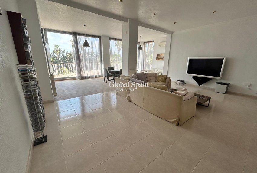 Revente - VILLA -
CIUDAD QUESADA
