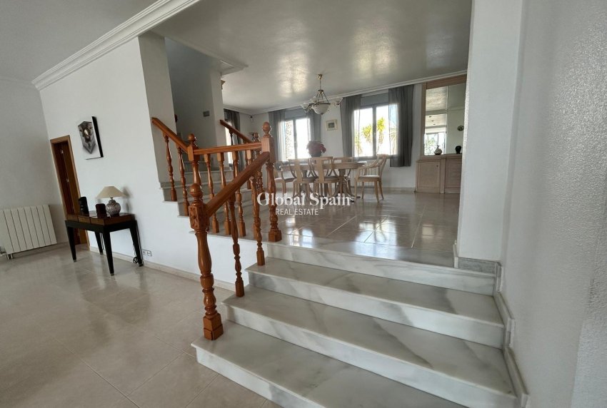 Revente - VILLA -
CIUDAD QUESADA