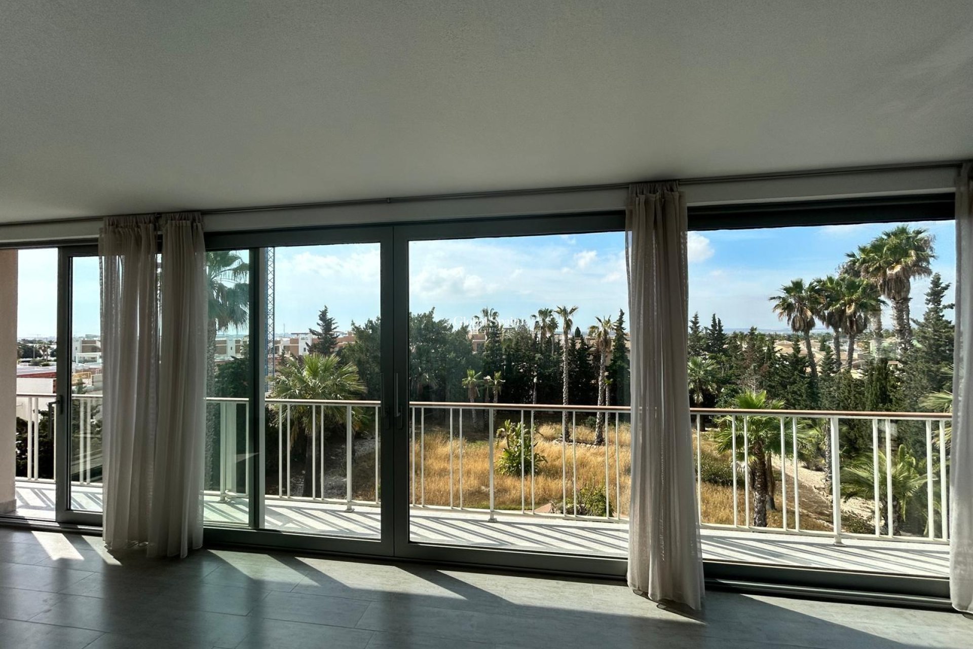 Revente - VILLA -
CIUDAD QUESADA