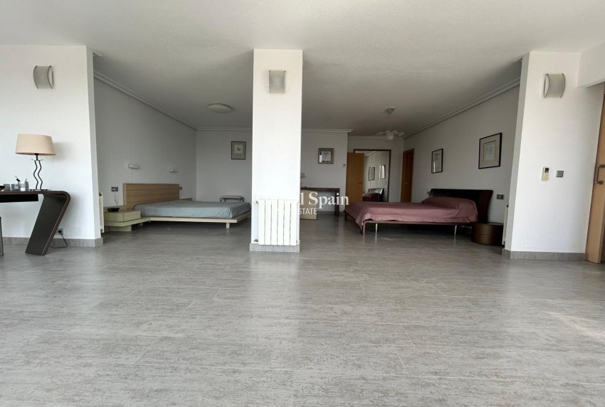 Revente - VILLA -
CIUDAD QUESADA