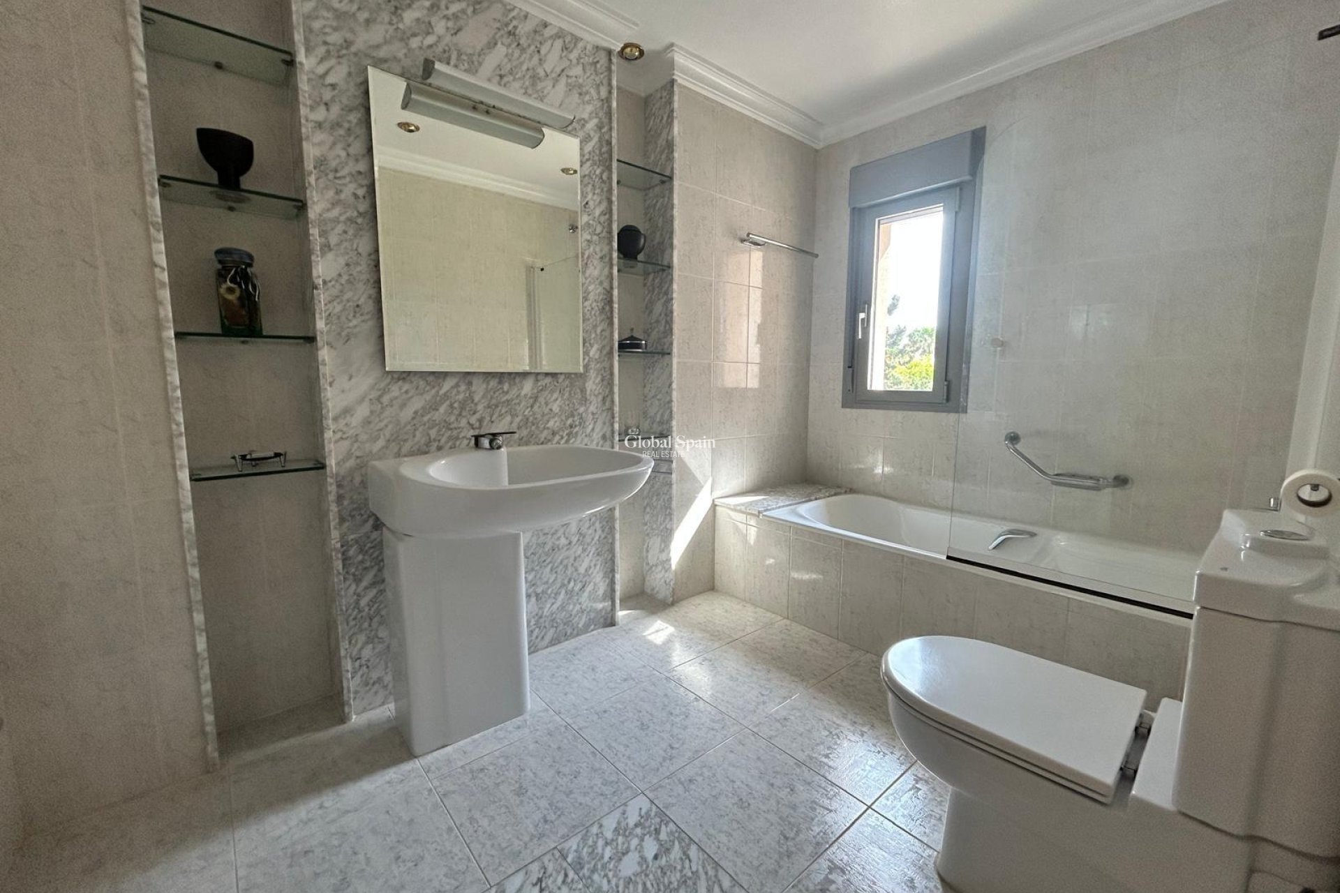 Revente - VILLA -
CIUDAD QUESADA