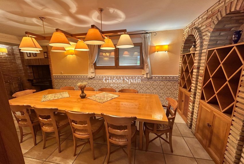 Revente - VILLA -
CIUDAD QUESADA