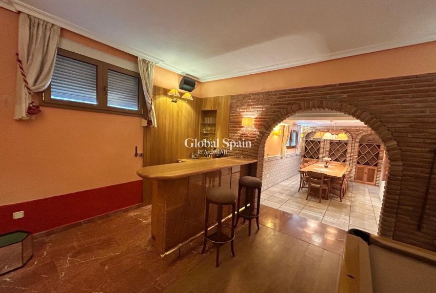 Revente - VILLA -
CIUDAD QUESADA