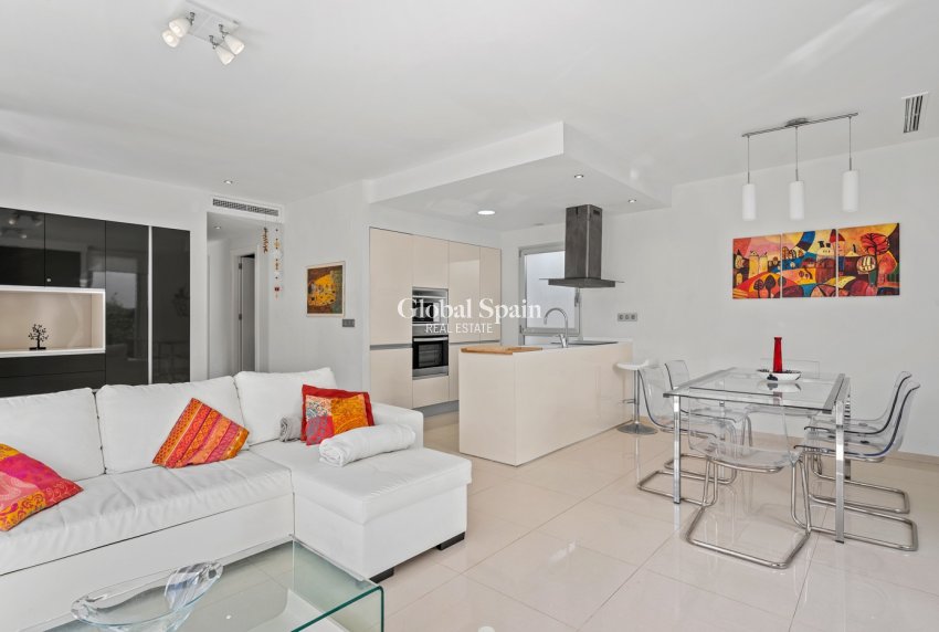 Revente - VILLA -
CIUDAD QUESADA