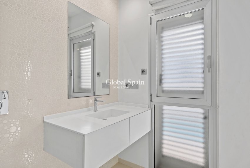 Revente - VILLA -
CIUDAD QUESADA