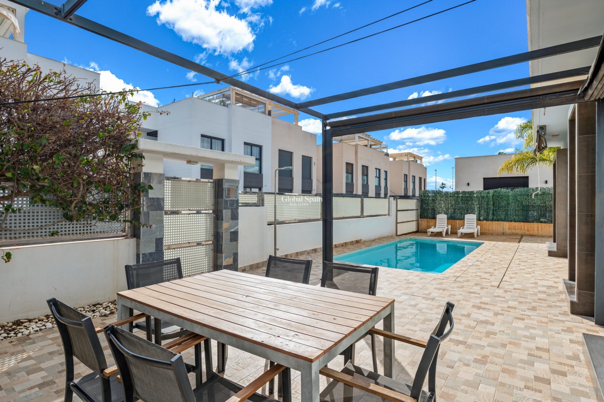 Revente - VILLA -
CIUDAD QUESADA
