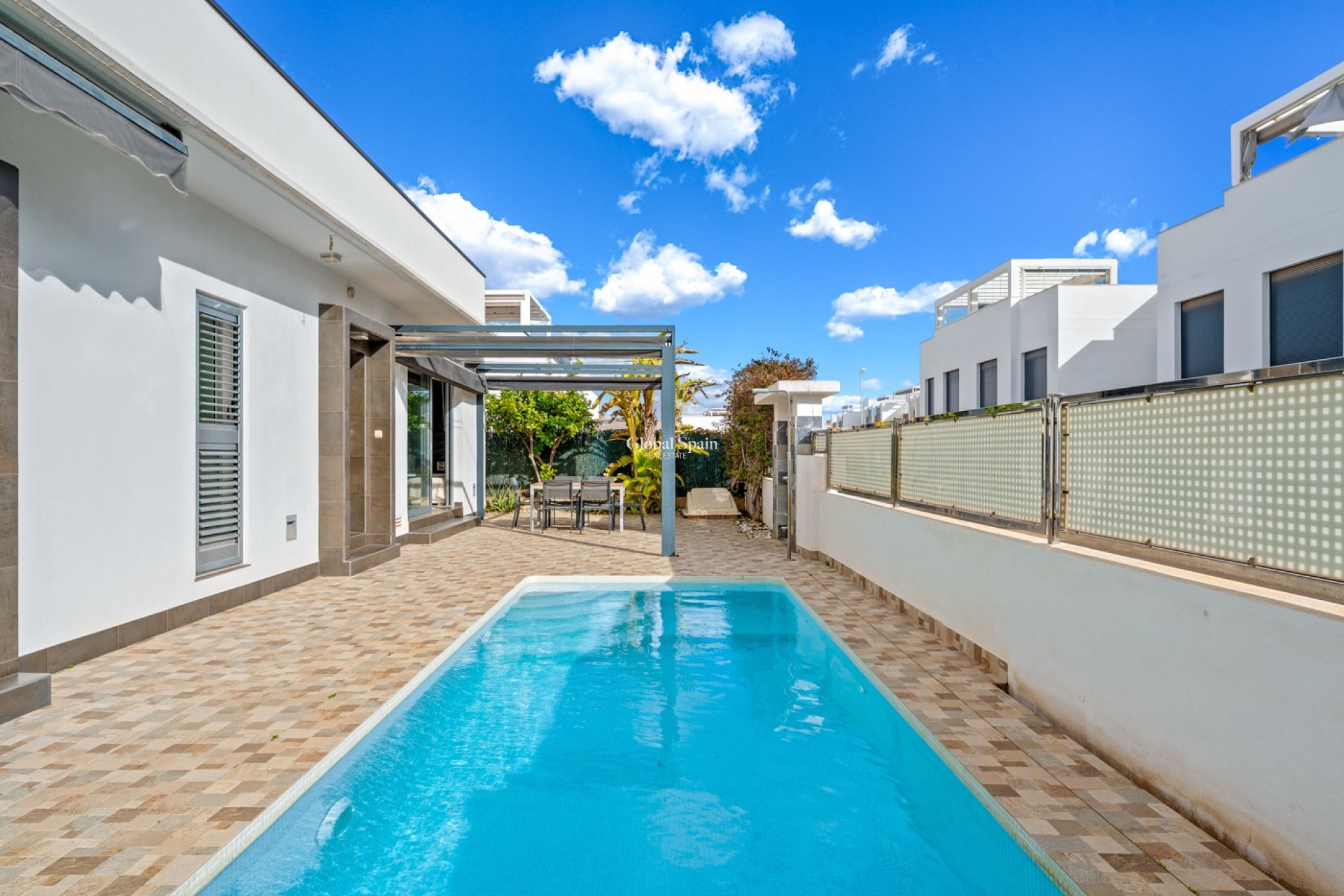 Revente - VILLA -
CIUDAD QUESADA