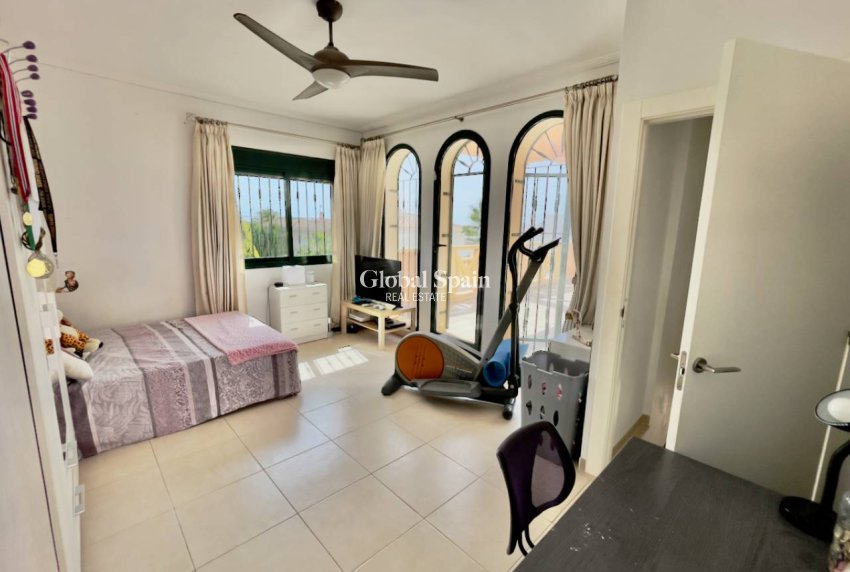 Revente - VILLA -
CIUDAD QUESADA