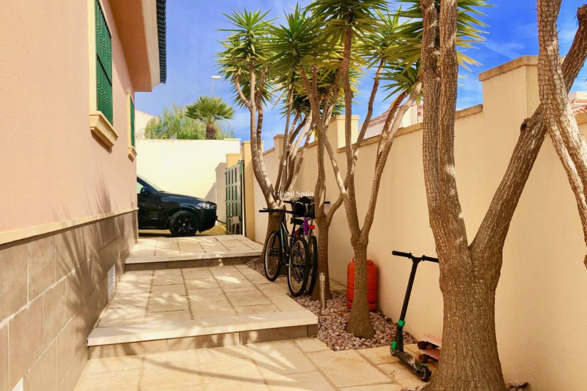 Revente - VILLA -
CIUDAD QUESADA
