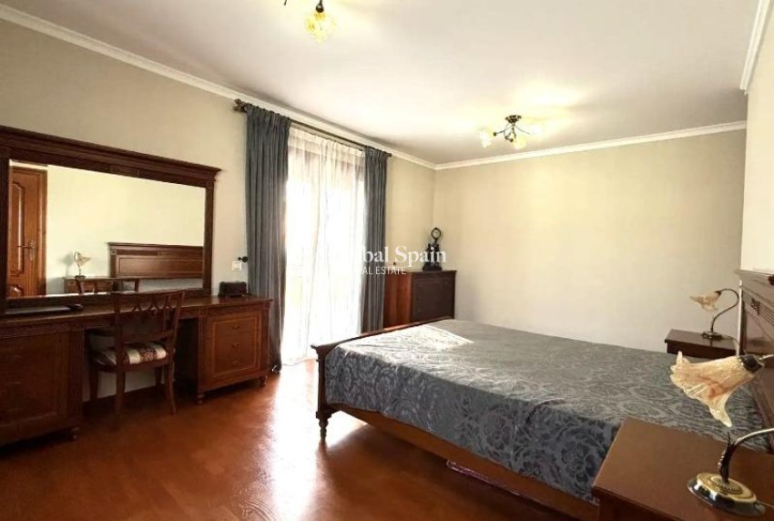 Revente - VILLA -
CIUDAD QUESADA