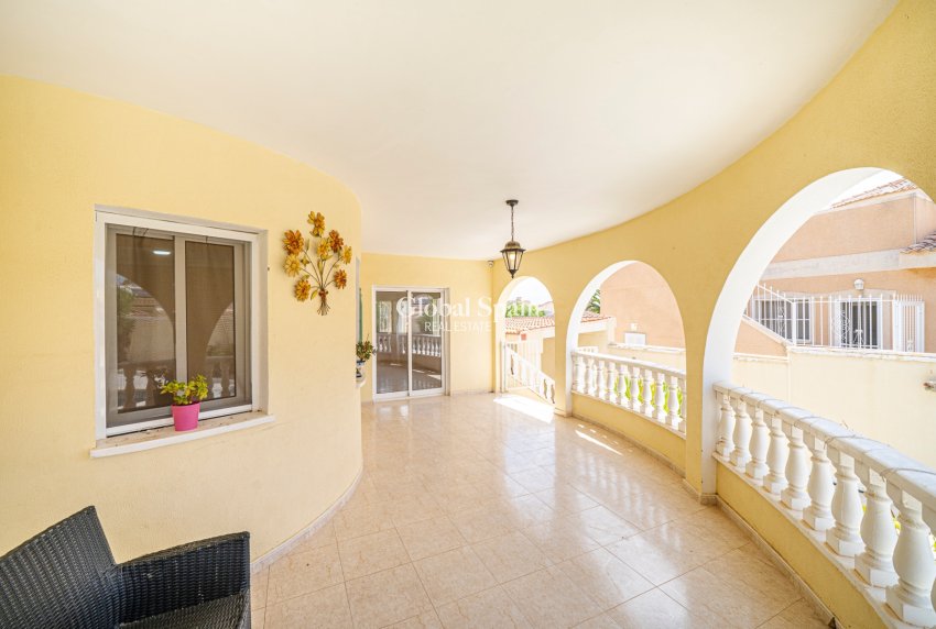 Revente - VILLA -
CIUDAD QUESADA