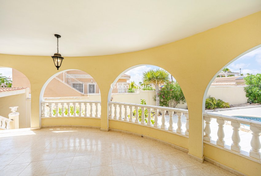 Revente - VILLA -
CIUDAD QUESADA