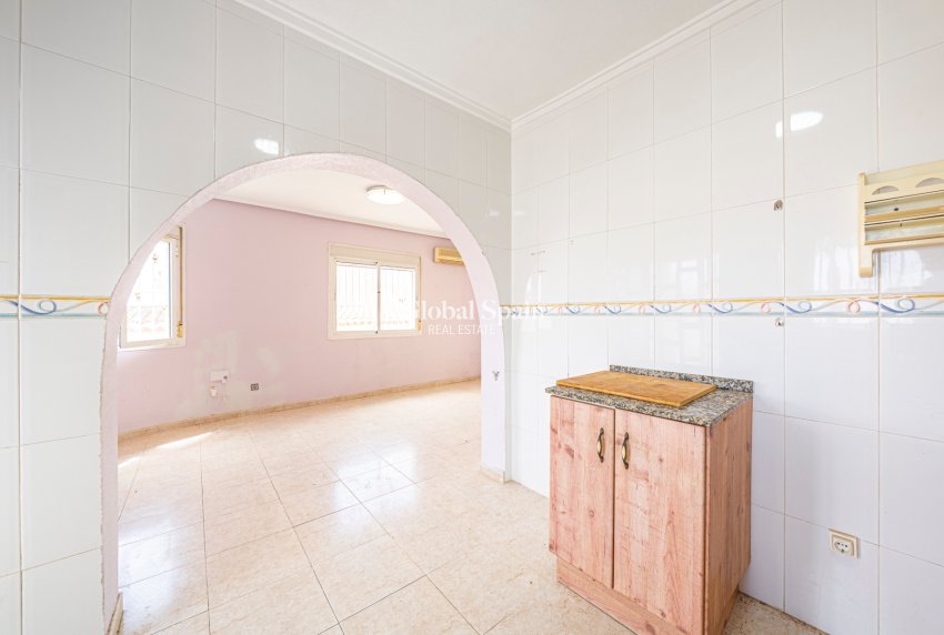 Revente - VILLA -
CIUDAD QUESADA
