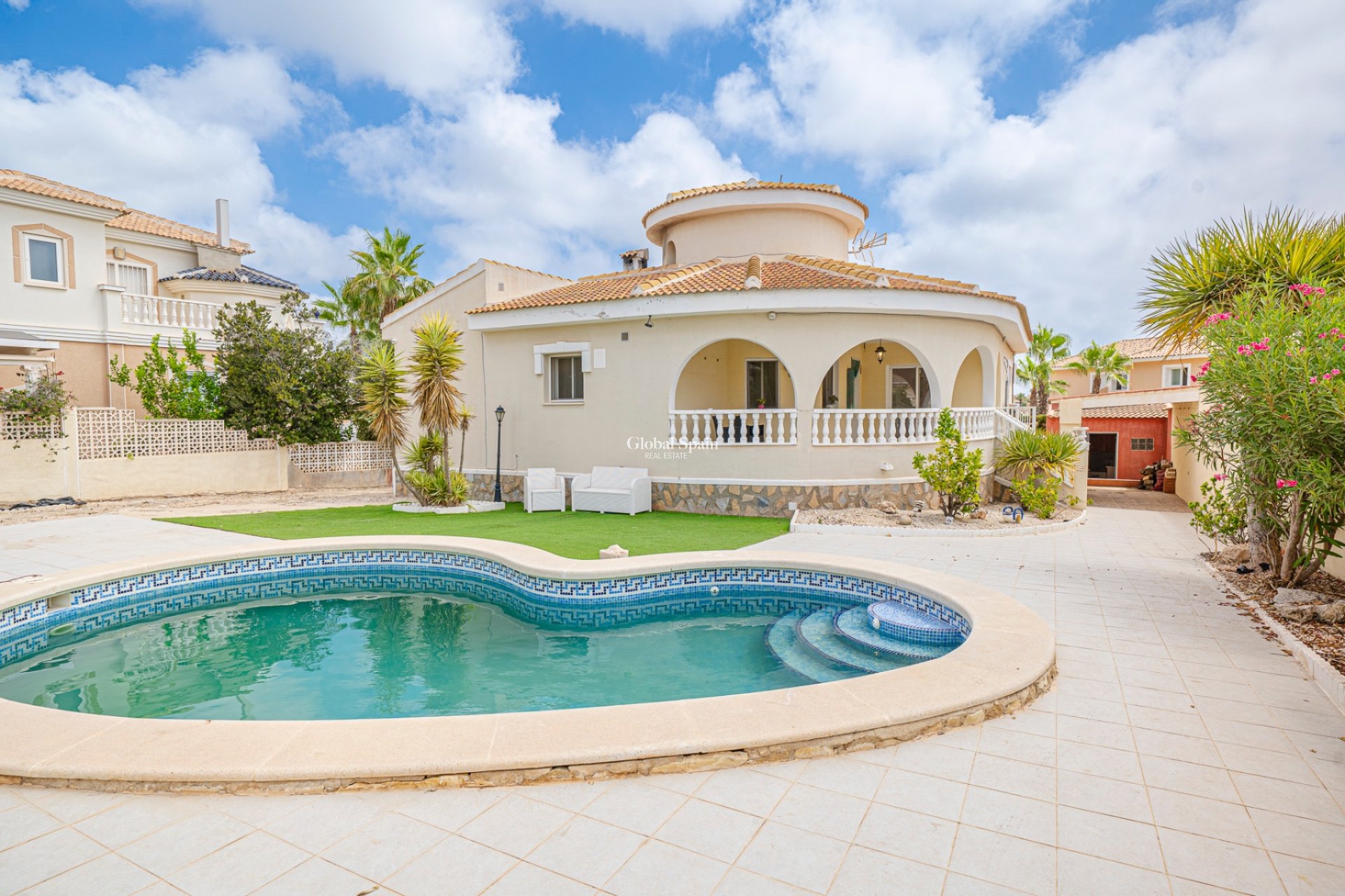 Revente - VILLA -
CIUDAD QUESADA