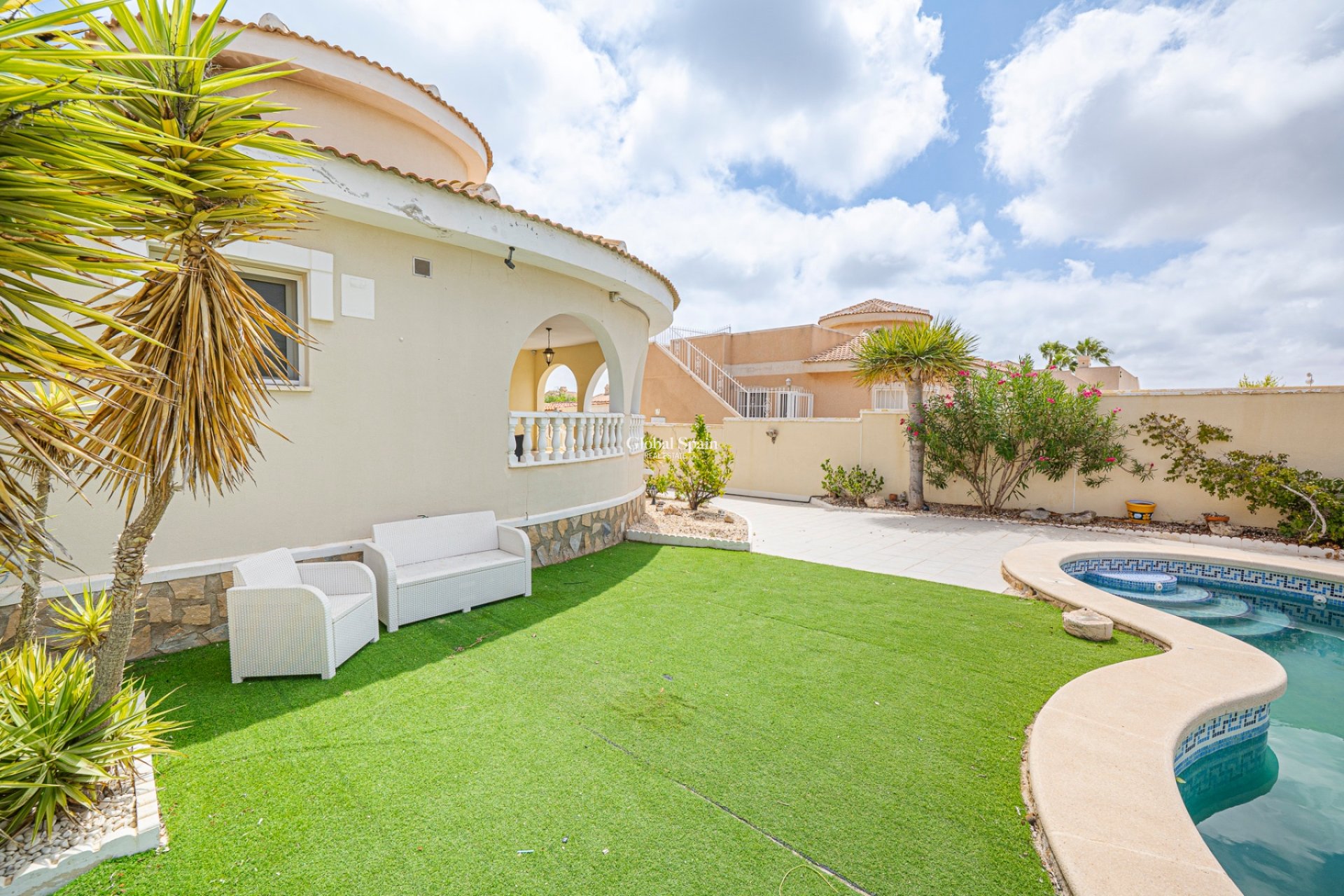 Revente - VILLA -
CIUDAD QUESADA
