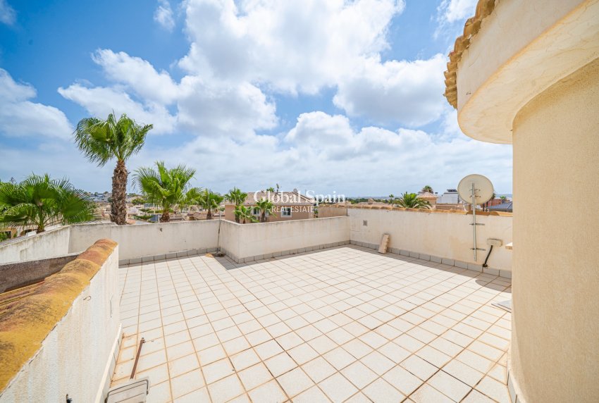 Revente - VILLA -
CIUDAD QUESADA