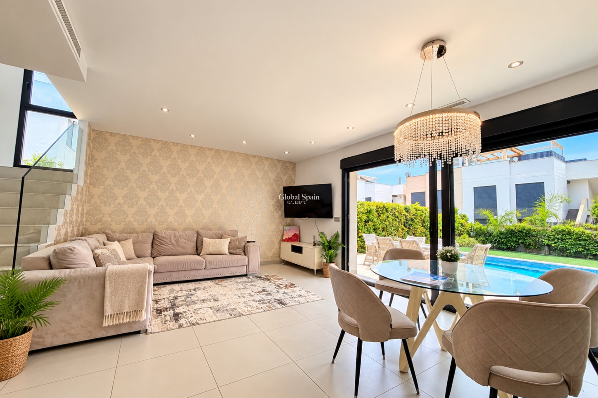 Revente - VILLA -
CIUDAD QUESADA