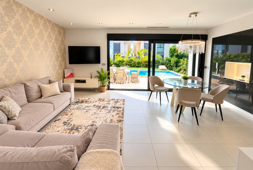 Revente - VILLA -
CIUDAD QUESADA