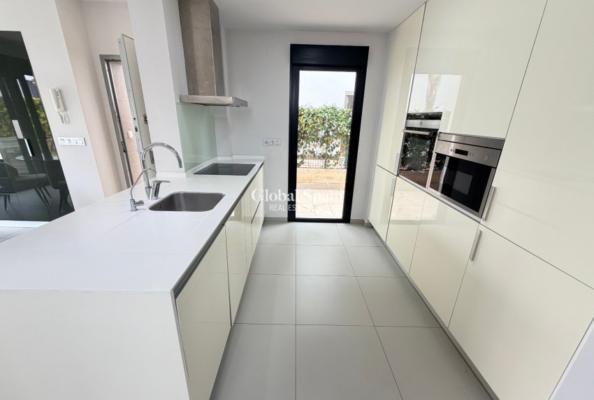 Revente - VILLA -
CIUDAD QUESADA