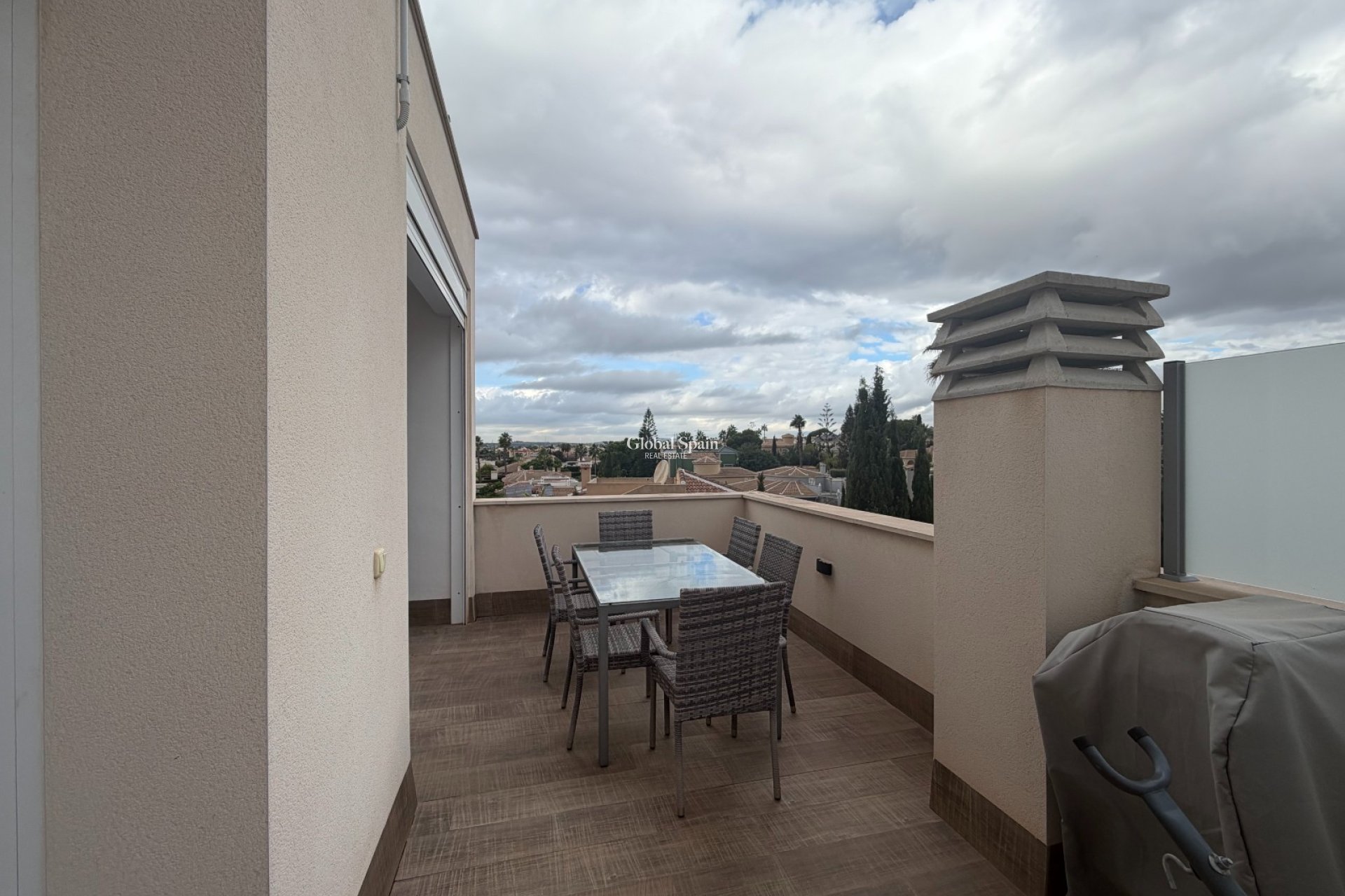 Revente - VILLA -
CIUDAD QUESADA