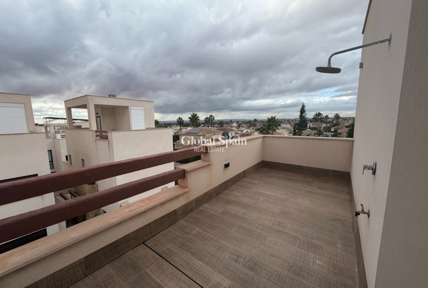 Revente - VILLA -
CIUDAD QUESADA