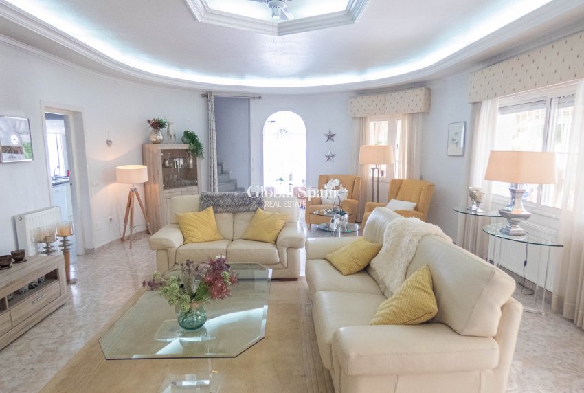 Revente - Villa -
CIUDAD QUESADA