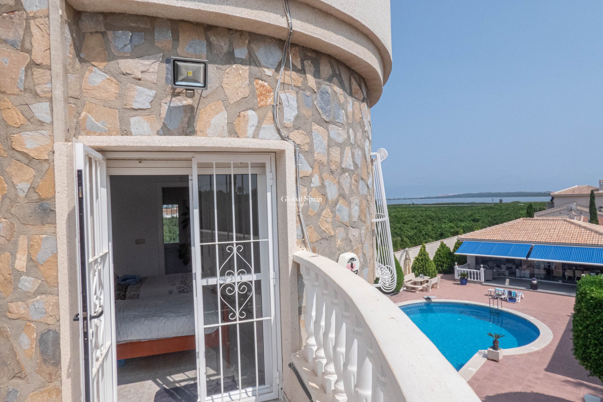 Revente - Villa -
CIUDAD QUESADA