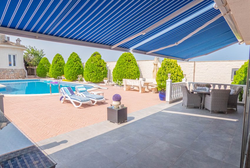 Revente - Villa -
CIUDAD QUESADA