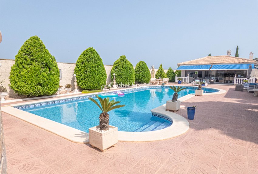 Revente - Villa -
CIUDAD QUESADA