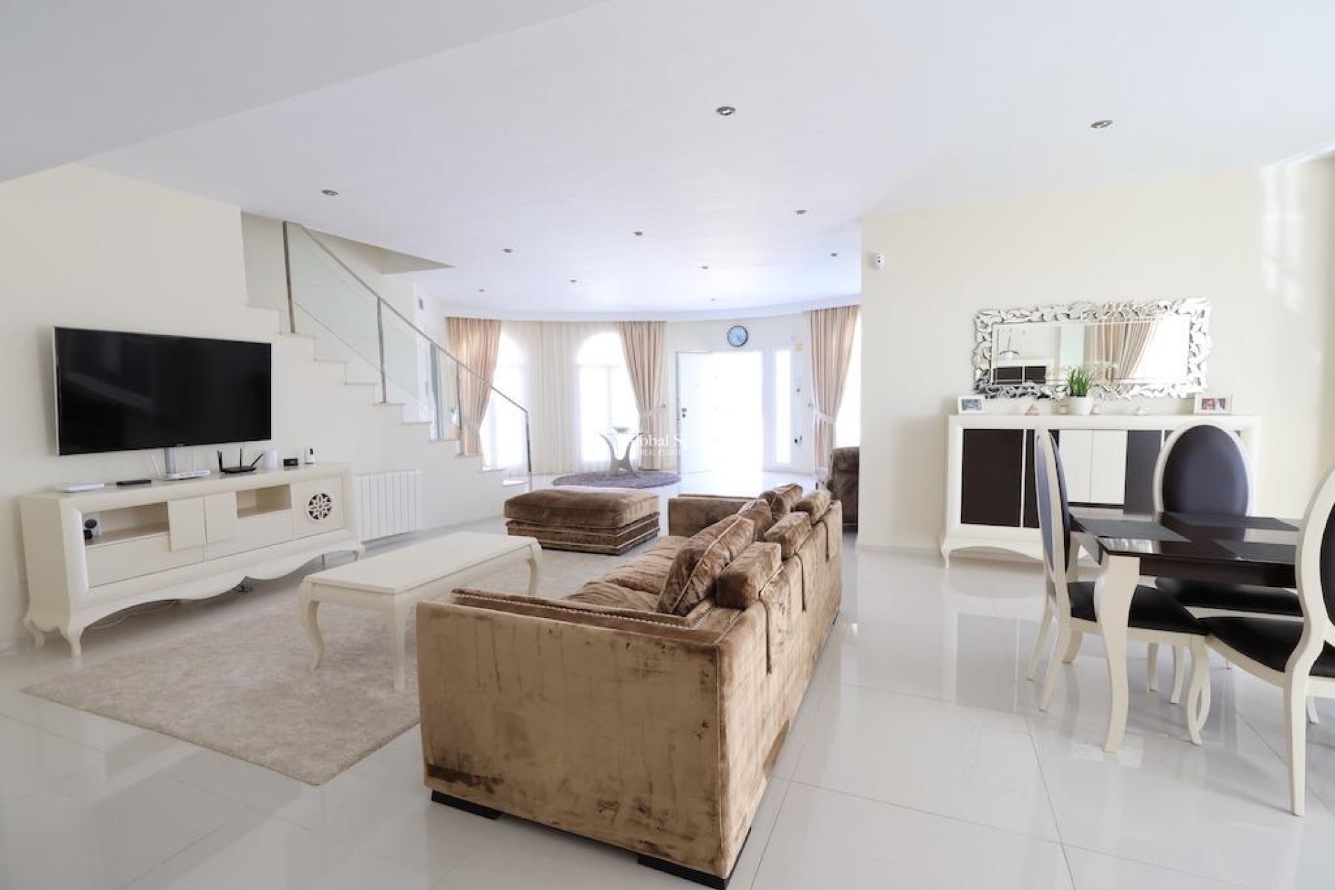 Revente - Villa -
CIUDAD QUESADA