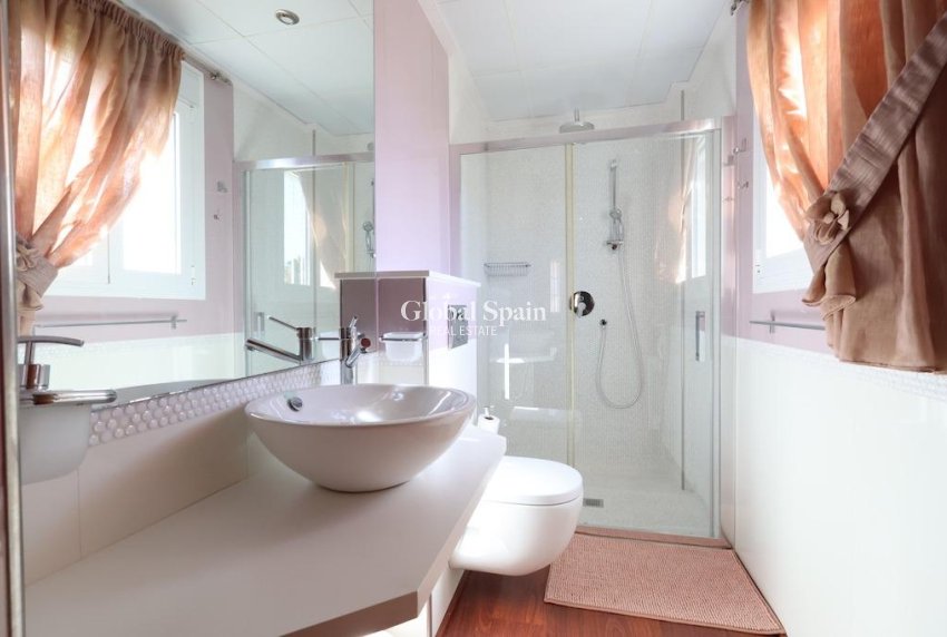 Revente - Villa -
CIUDAD QUESADA