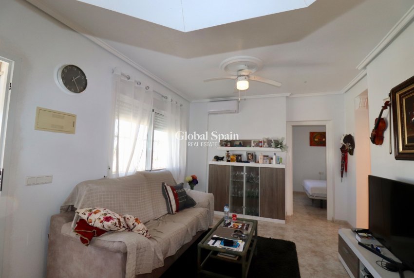 Revente - VILLA -
CIUDAD QUESADA