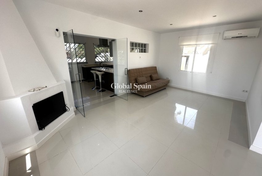 Revente - Villa -
CIUDAD QUESADA