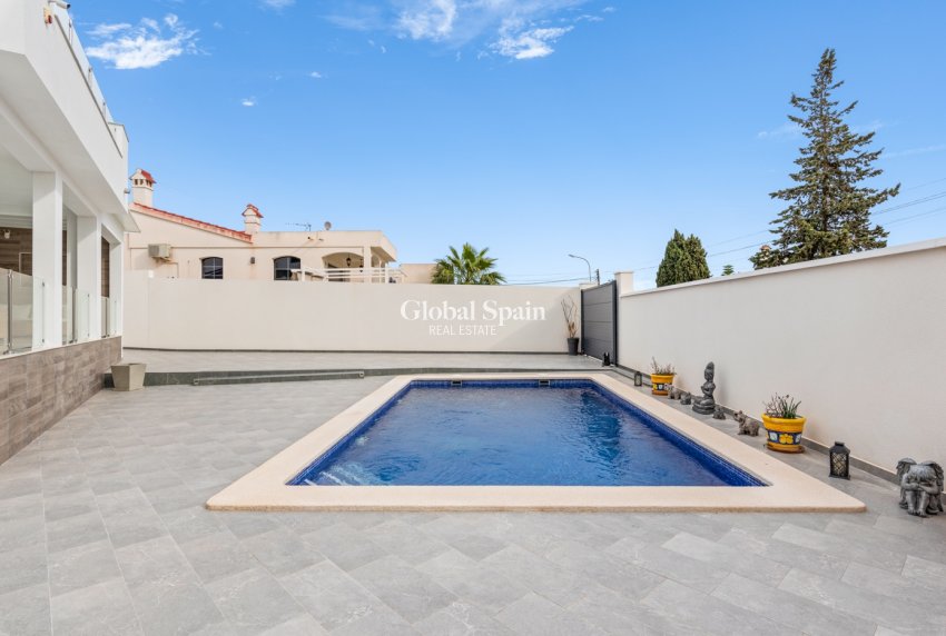 Revente - Villa -
CIUDAD QUESADA