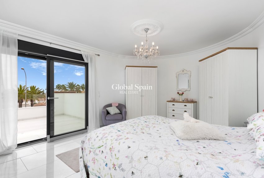 Revente - Villa -
CIUDAD QUESADA