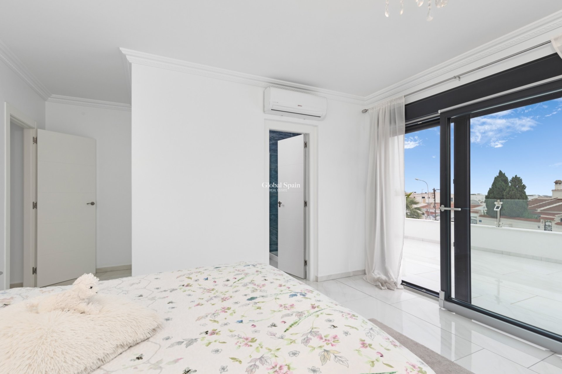 Revente - Villa -
CIUDAD QUESADA