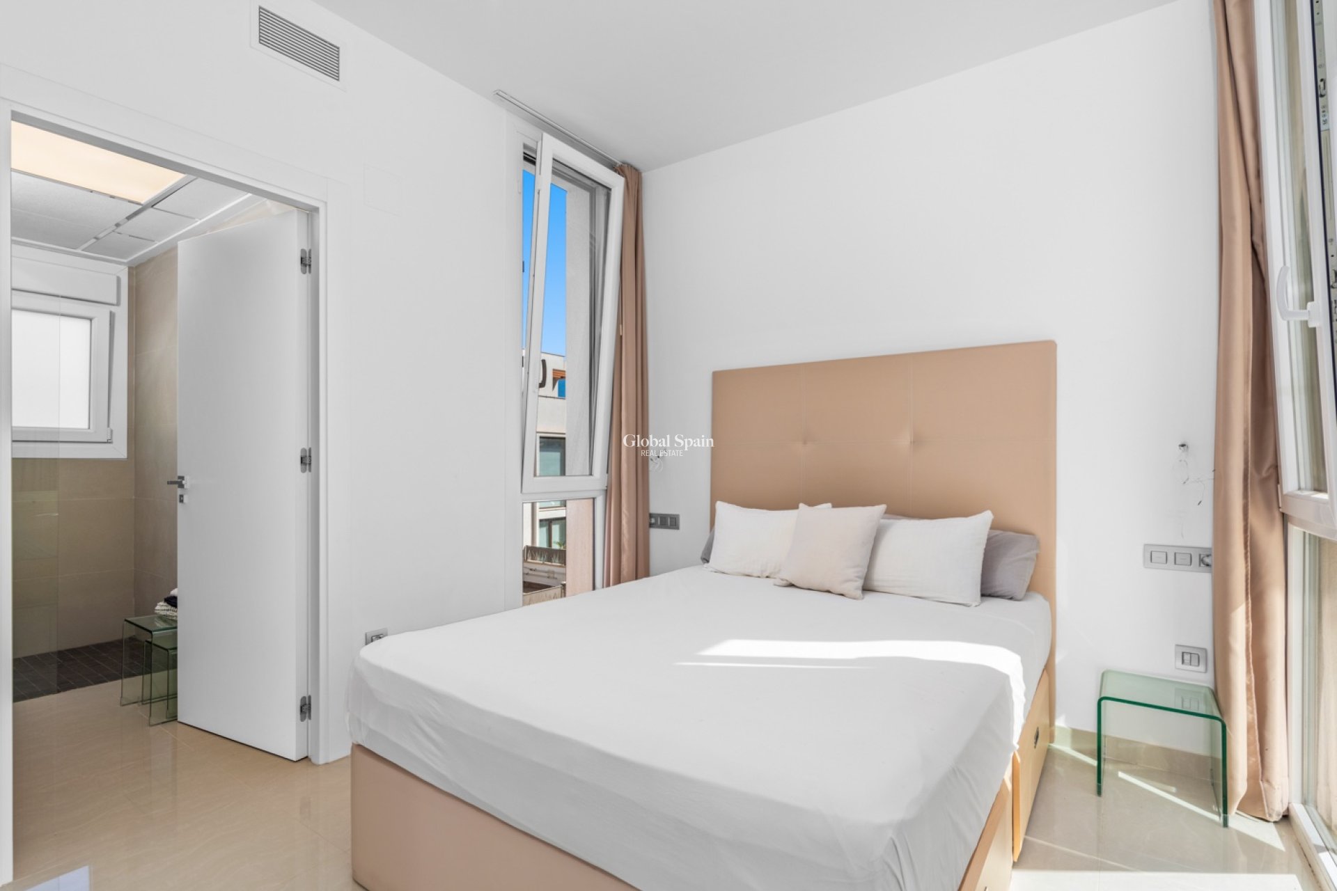 Revente - Villa -
CIUDAD QUESADA