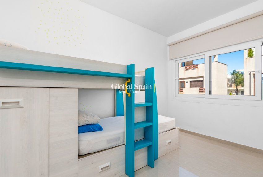 Revente - Villa -
CIUDAD QUESADA