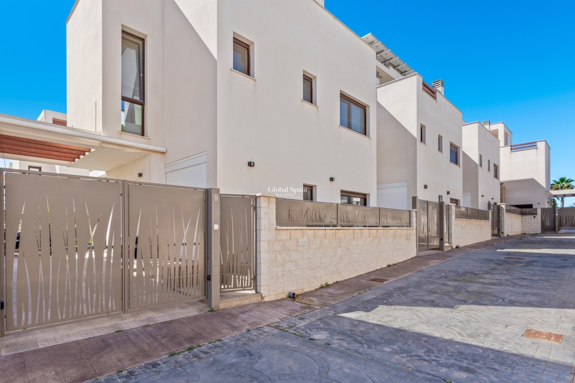 Revente - Villa -
CIUDAD QUESADA