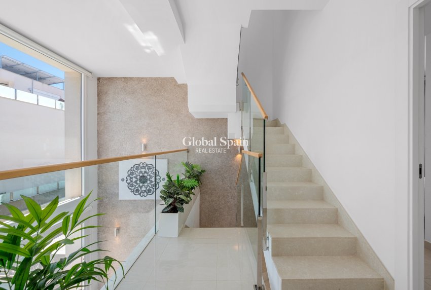 Revente - Villa -
CIUDAD QUESADA