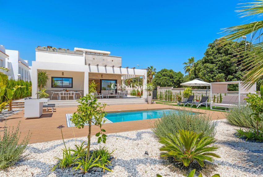 Revente - Villa -
CIUDAD QUESADA