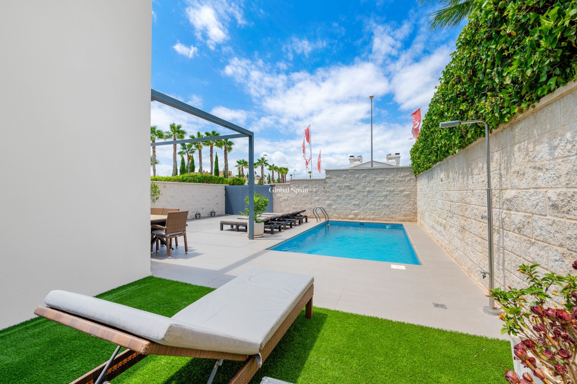 Revente - VILLA -
CIUDAD QUESADA