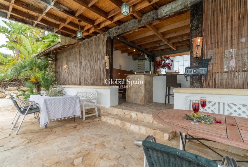 Revente - Villa -
Costa Blanca - Orihuela Costa