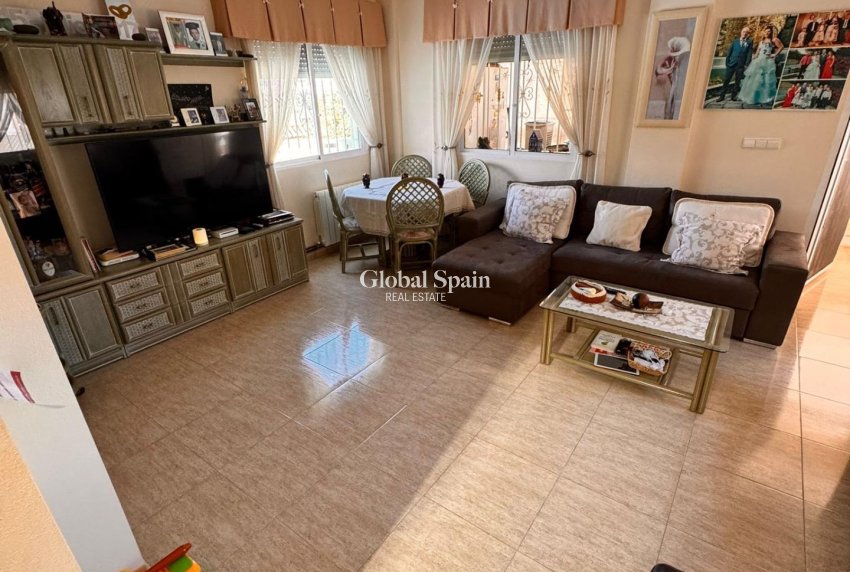 Revente - VILLA -
COX - Cox