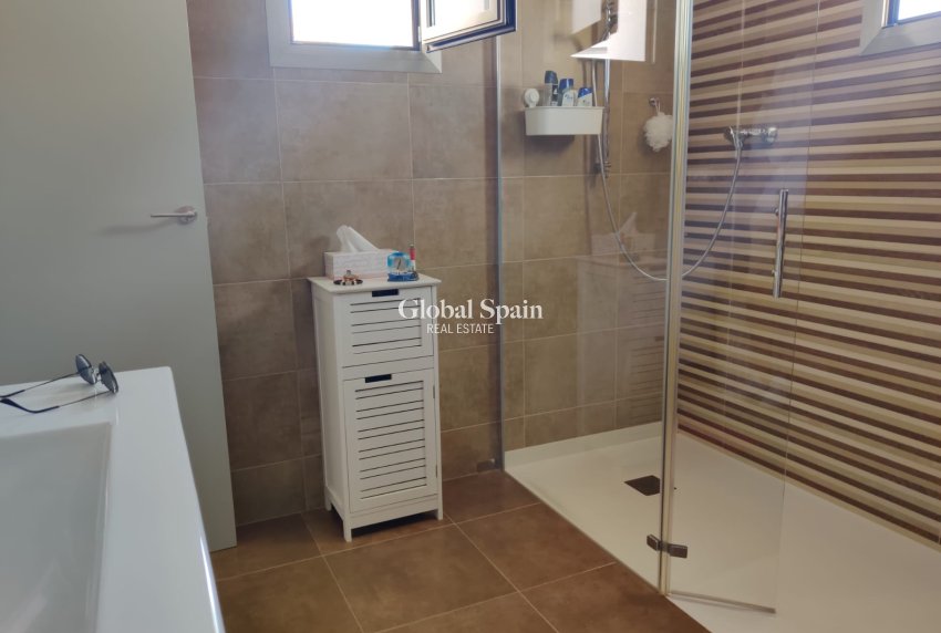 Revente - VILLA -
COX - Cox